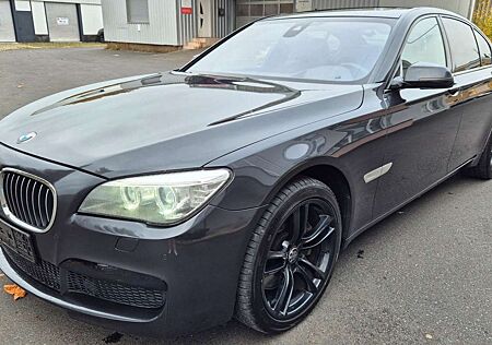 BMW 750 d xDrive Leder Navi Bi Xenon M Sport HuD