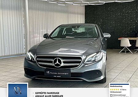 Mercedes-Benz E 200 Scheckheft , Gepflegt, Rückfahrkamera