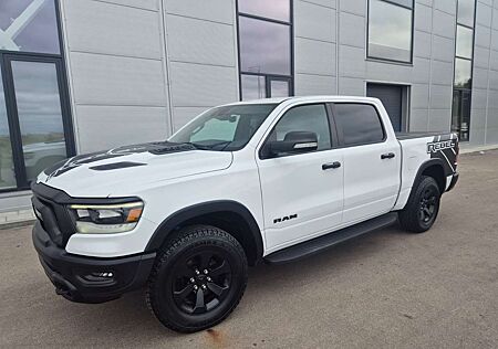 Dodge RAM 1500 Rebel 5.7L HEMI V8//LED//Alpine//Offroad
