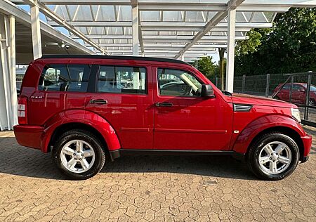 Dodge Nitro SXT*Leder*Navi*R-Kamera*Schiebedach*Funk*S