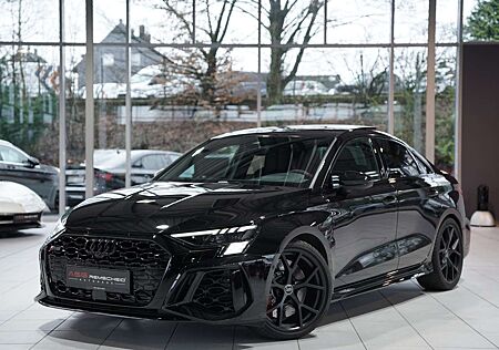 Audi RS3 Limousine q. *1.H *19 *Schale *Pano *RS-AGA