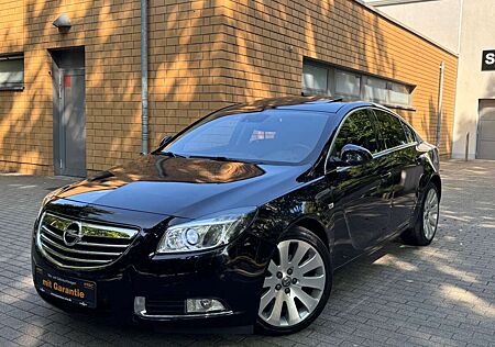 Opel Insignia A Lim. Sport 4x4/XENON/LEDER/KUPPLUNG-N