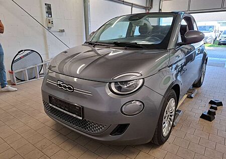 Fiat 500E Cabrio 118PS 42kWh Navi - Klimaautomatik