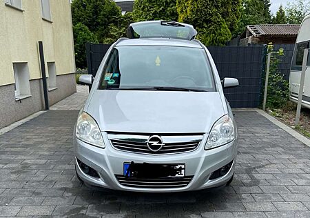 Opel Zafira B Family