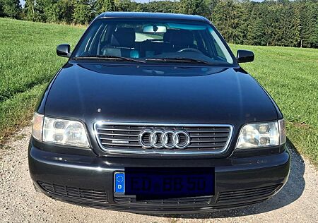 Audi A6 Avant 2.6 quattro