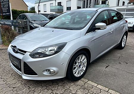 Ford Focus Lim1,6./Titanium/Bluetooth/Sitzheizung/