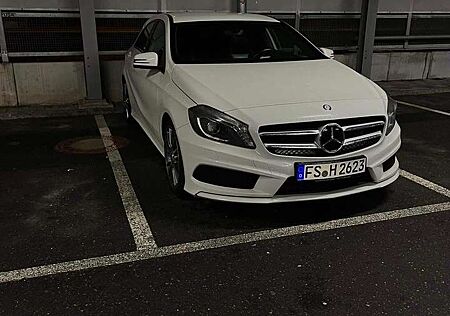 Mercedes-Benz A 180 (BlueEFFICIENCY) Style