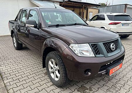 Nissan Navara Pickup Double Cab XE 4X4