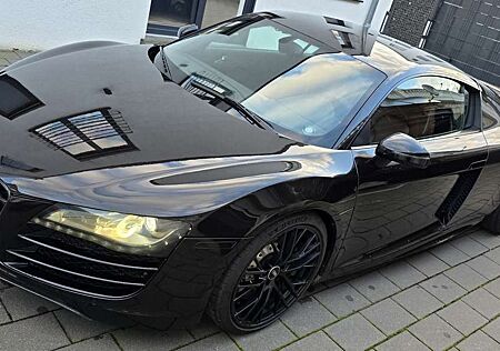 Audi R8 4.2 FSI Schalter Sonderlack Original Carbon
