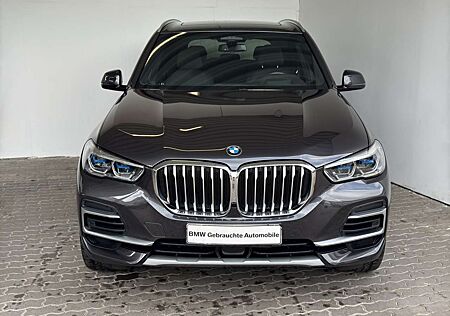 BMW X5 xDrive40dA xLine Navi.LAser.HuD.ACC.Pano.RFK
