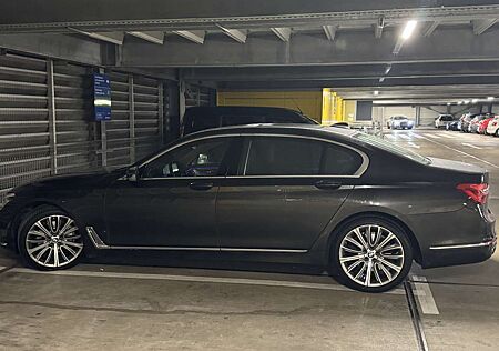 BMW 740Li 740