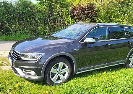 VW Passat Alltrack Volkswagen 2.0 TDI 176 kW 4M Vollaustattung