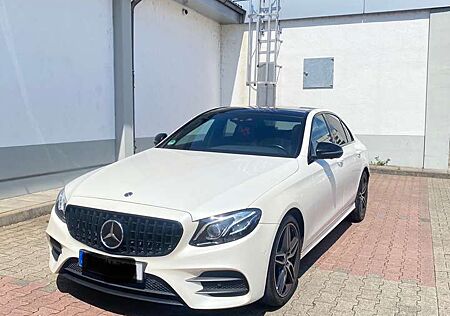 Mercedes-Benz E 220 d 9G-TRONIC AMG Line