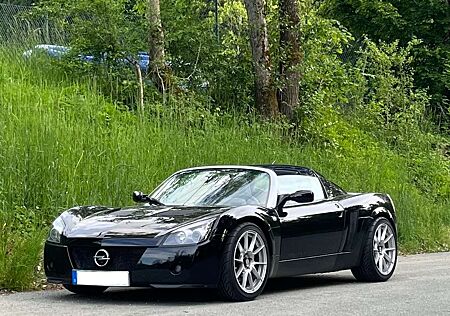 Opel Speedster 2.2