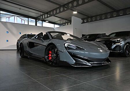 McLaren 600LT Spider MSO Clubsport Senna Seats Lift