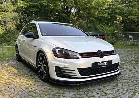 VW Golf Volkswagen VII 2.0 GTI DSG ALC KAMERA AHK PDC SOUND