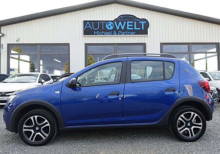 Dacia Sandero 0.9 Aut.KLIMAAUT KAM DAB NAV TÜV+InspNeu