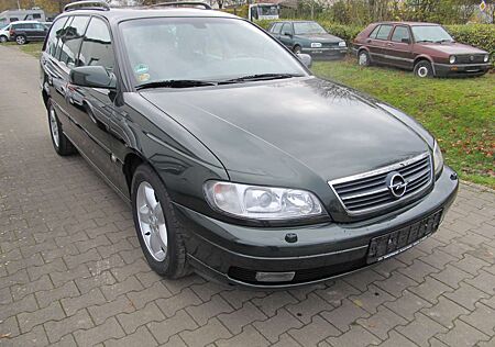Opel Omega Caravan 2.2 16 V 2.Hd top