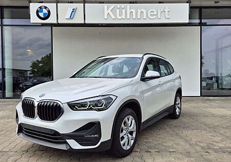 BMW X1 sDrive18i LED/AHK/Navi/ParkAss/Sportsitz/PDC