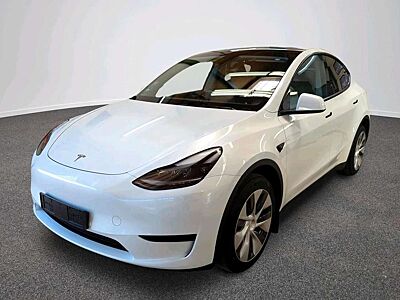 Tesla Model Y RWD | Autopilot | Panorama | Wärmepumpe