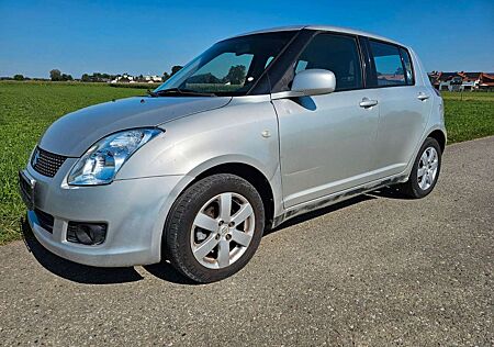 Suzuki Swift 1,3 Comfort 4WD KLIMA