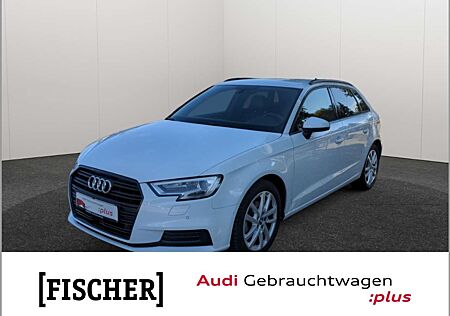 Audi A3 Sportback 35TFSI S tronic Design Xenon Navi Vorbe.