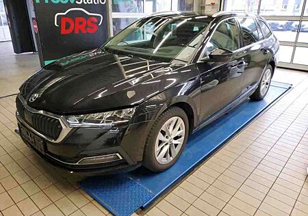 Skoda Octavia 2.0 TDI Combi Style LED/StandHZ/AHK/HUD