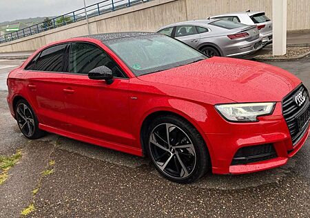 Audi A3 Lim 30 TDI S-Line Comp. LED Pano SHZ Keyless