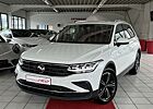 VW Tiguan Volkswagen 2,0 TDI Active BMT Kamera+Navi+AHK+Alu