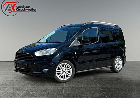 Ford Tourneo Courier 1.0 EcoBoost Titanium