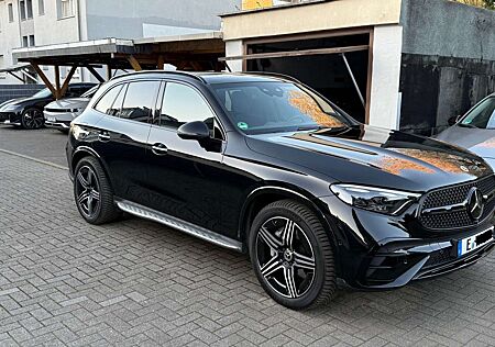 Mercedes-Benz GLC 300 4Matic 9G-TRONIC AMG HUD, FAP, Digital, 360, Pano