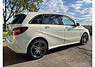 Mercedes-Benz B 200 7G-DCT Kompressor AMG Line