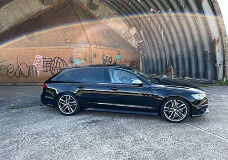 Audi S6 Avant