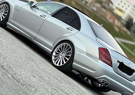 Mercedes-Benz S 500 4Matic BlueEFFICIENCY 7G-TRONIC