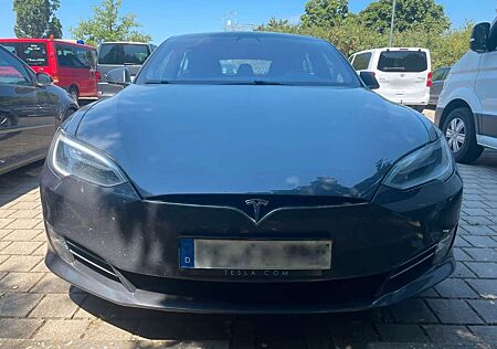 Tesla Model S 75