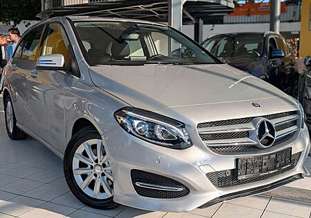 Mercedes-Benz B 180 B180 Automatik Style NAVI PDC LED 1.HAND