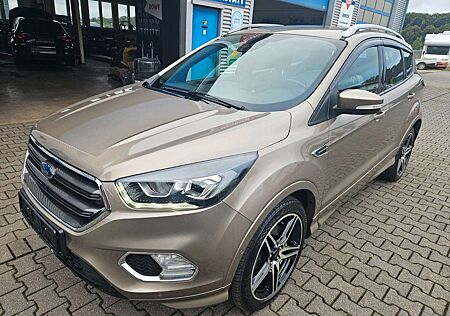 Ford Kuga Black & Silver Klima LED Navi PDC SHZ DAB