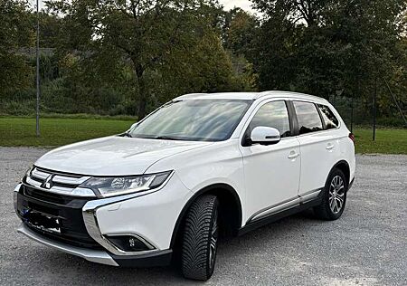 Mitsubishi Outlander 2.2 DI-D 4WD Aut. Diamant Edition+