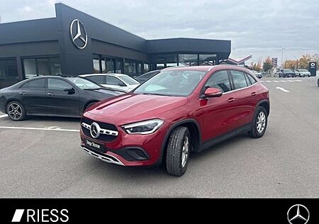 Mercedes-Benz GLA 220 d AHK-KAMERA-DISTR-MULTI-NAVI