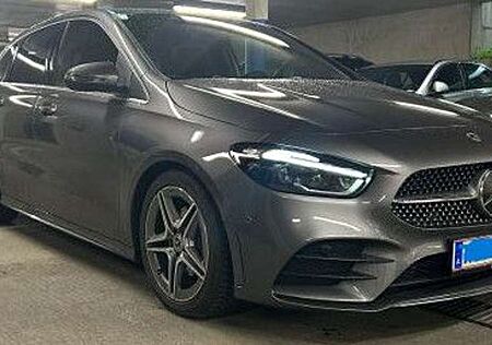 Mercedes-Benz B 200 AMG Line,Garantie06/28,Ahk,Multibeam LED