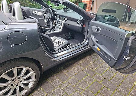 Mercedes-Benz SLK 200 (BlueEFFICIENCY)