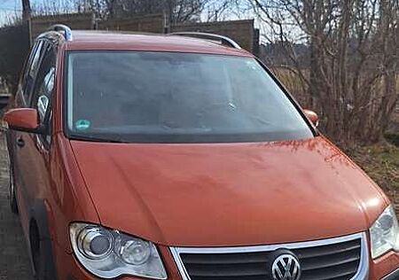 VW Touran Volkswagen 2.0 TDI DPF DSG Highline