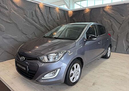 Hyundai i20 1.4 Trend Automatik/KLIMAAUTO/LEDER/SCHID/
