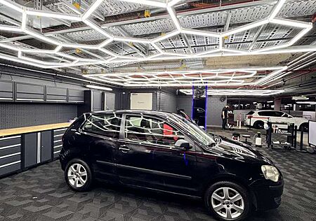 VW Polo Volkswagen 1.4 Automatik Trendline