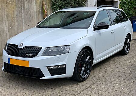 Skoda Octavia Combi 2.0 TDI (Green tec) 4x4 DSG RS