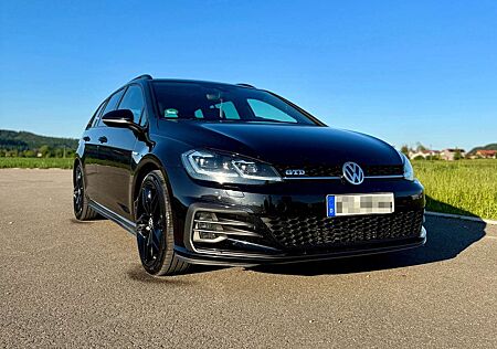 VW Golf Volkswagen GTD VII Variant Diesel Variant (BlueMotion Techno