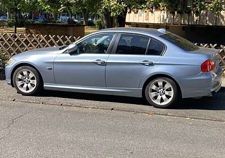 BMW 318 i Navi