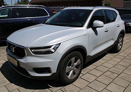 Volvo XC 40 XC40 T3 Momentum Pro LED Navigation Leder Rückfakam AHK