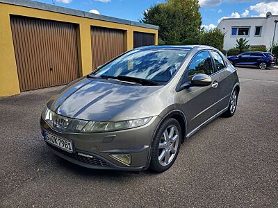 Honda Civic Civic Fließheck  5-Türer 1.8i-VTEC Executive Navi