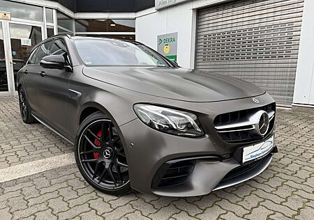 Mercedes-Benz E 63 AMG 4Matic T mit Klima/Navi/Leder/LED/PDC/Alus 20Zoll/